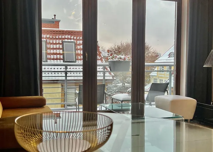 House アパート *